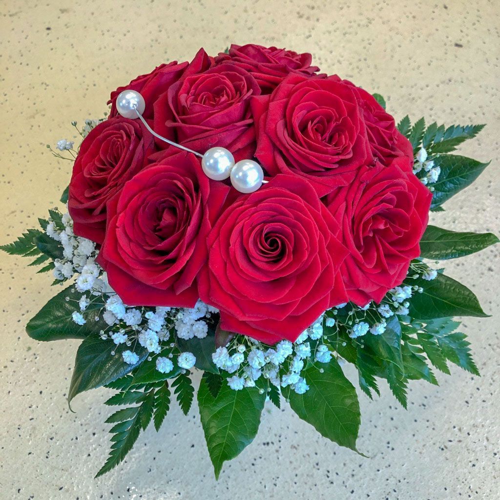 9 rote Rosen mit Perlendraht