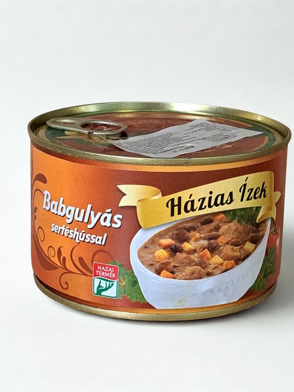 Házias Ízek Bohnengulasch mit Schweinefleisch Házias Ízek Bohnengulasch mit Schweinefleisch