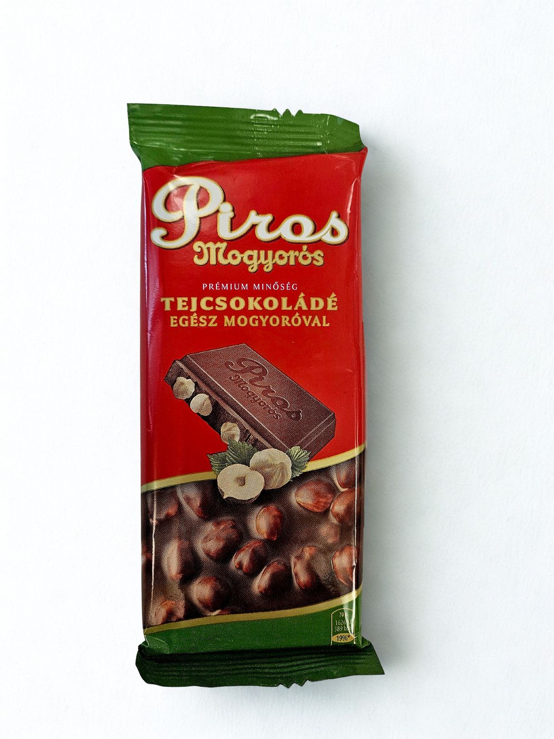 Piros Mogyorós Milchschokolade mit ganzen Haselnüssen, 70 g