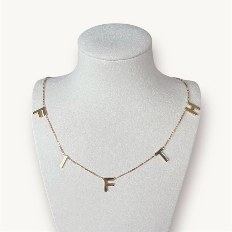FIFTH Letter Ketting