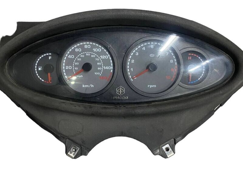 VEGLIA / QUADRO STRUMENTI / CONTACHILOMETRI PIAGGIO X9 250 2002 - 639179 575560