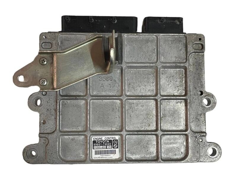 MODULO CENTRALINA MOTORE (ECU) TOYOTA IQ 1.0 BENZINA 2011 - 89661-74040