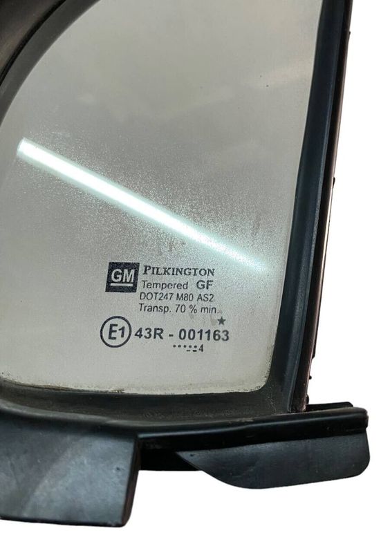 VETRO CRISTALLO FISSO TRIANGOLARE / DEFLETTORE ANTERIORE SX OPEL AGILA A 2005