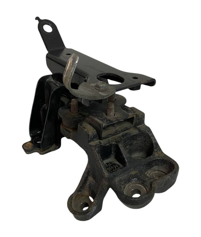 STAFFA / SUPPORTO MOTORE LATO DX TOYOTA AYGO (II) 1.0 BENZINA 2016 - AVB5888
