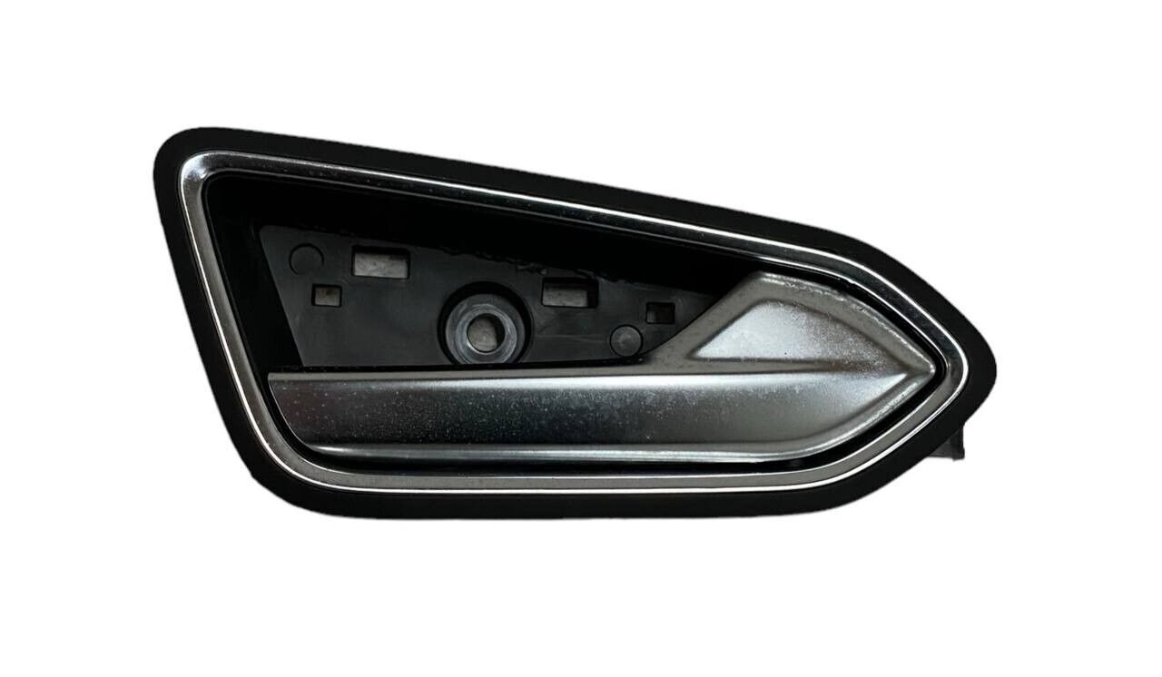 MANIGLIA INTERNA PORTIERA ANT / POST DX RENAULT CAPTUR (II) 2022 - 826723042R
