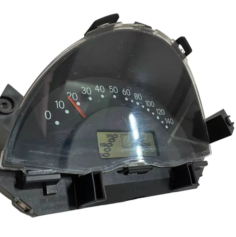 VEGLIA / QUADRO STRUMENTI / CONTACHILOMETRI SMART FORTWO 450 BENZ. 2002 0001184