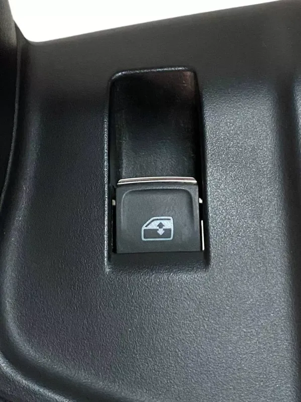 PULSANTIERA / COMANDO ALZAVETRO POST DX AUDI A1 GBA SPORTBACK 2020 - 82B8683464