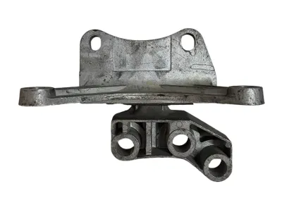 SUPPORTO / STAFFA MOTORE LATO CAMBIO ALFA ROMEO GIULIETTA 1.6 D. 2013 - 51879600