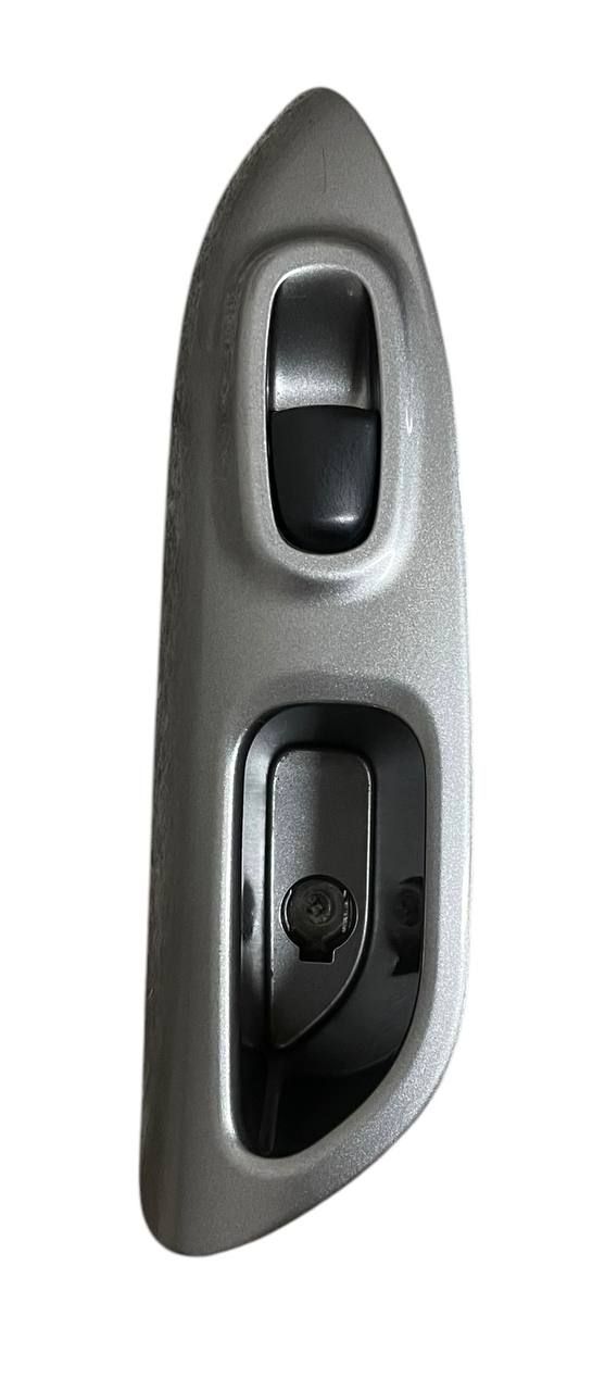 PULSANTIERA / COMANDO ALZAVETRO POST. DX NISSAN JUKE F15 2015 - 829601K12A