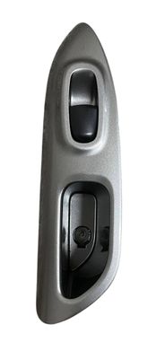 PULSANTIERA / COMANDO ALZAVETRO POST. DX NISSAN JUKE F15 2015 - 829601K12A