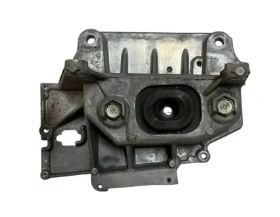 SUPPORTO / STAFFA MOTORE LATO CAMBIO NISSAN JUKE F15 1.5 D. 2015 - 11220ED50A