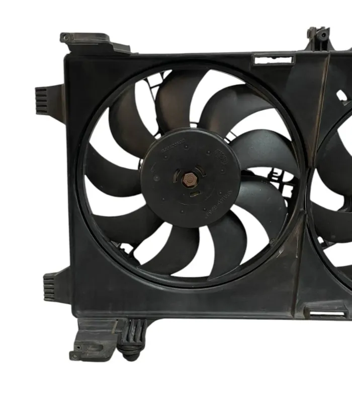 VENTOLA DI RAFFREDDAMENTO MOTORE FIAT PUNTO 188 1.9 DIESEL JTD 2002 - 820600600