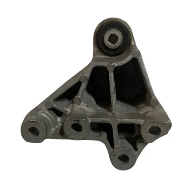 SUPPORTO / STAFFA MOTORE LATO DESTRO MERCEDES CLASSE A W176 2015 - A2462401109