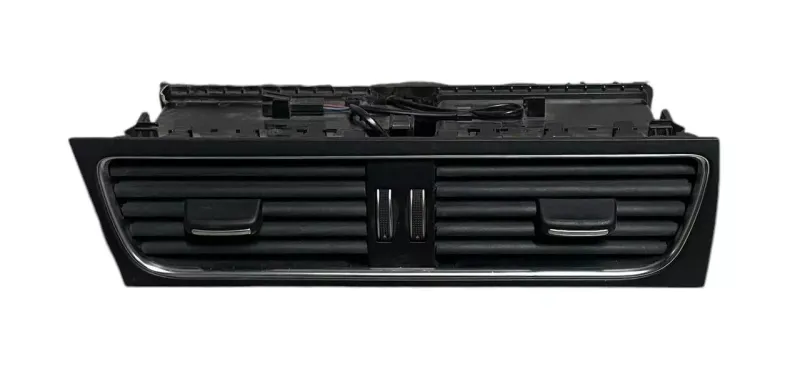 BOCCHETTA / DIFFUSORE PRESA ARIA CENTRALE AUDI A4 B8 / 8K 2012 - 8T1820951E