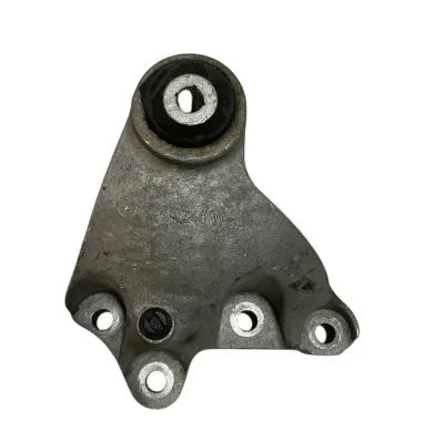 SUPPORTO / STAFFA MOTORE LATO DESTRO MERCEDES CLASSE A W176 2015 - A2462401109