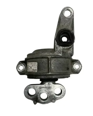 SUPPORTO / STAFFA MOTORE LATO DESTRO OPEL MERIVA B 1.3 CDTI 2010 - 13271774