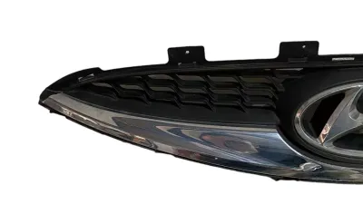 GRIGLIA SUPERIORE CENTRALE PARAURTI ANTERIORE HYUNDAI IX20 2015 - 863511K010