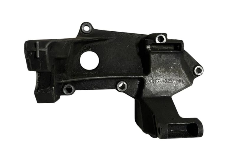 SUPPORTO / STAFFA ALTERNATORE FORD FOCUS (I) 1.8 D. TDCI 2002 - 98FF10239BE