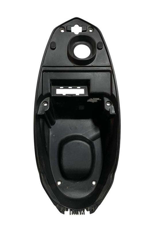 CARENA SOTTOSELLA / VANO BAULE / PORTACASCO PEUGEOT KISBEE 50 2012 - 2000626700