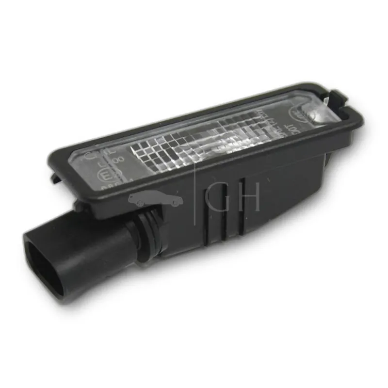 LUCE TARGA POSTERIORE SX / DX VOLKSWAGEN GOLF VII - 1K8943021 / 6RD943021