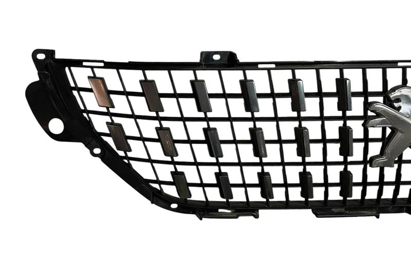 MODANATURA GRIGLIA RADIATORE PARAURTI ANT. PEUGEOT 2008 (I) 2015 - 9815372877