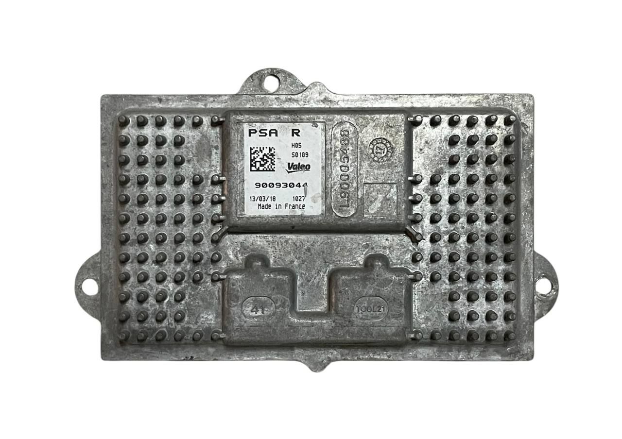 CENTRALINA / MODULO CONTROLLO LUCI / XENON PEUGEOT 3008 II 2018 - 90093044
