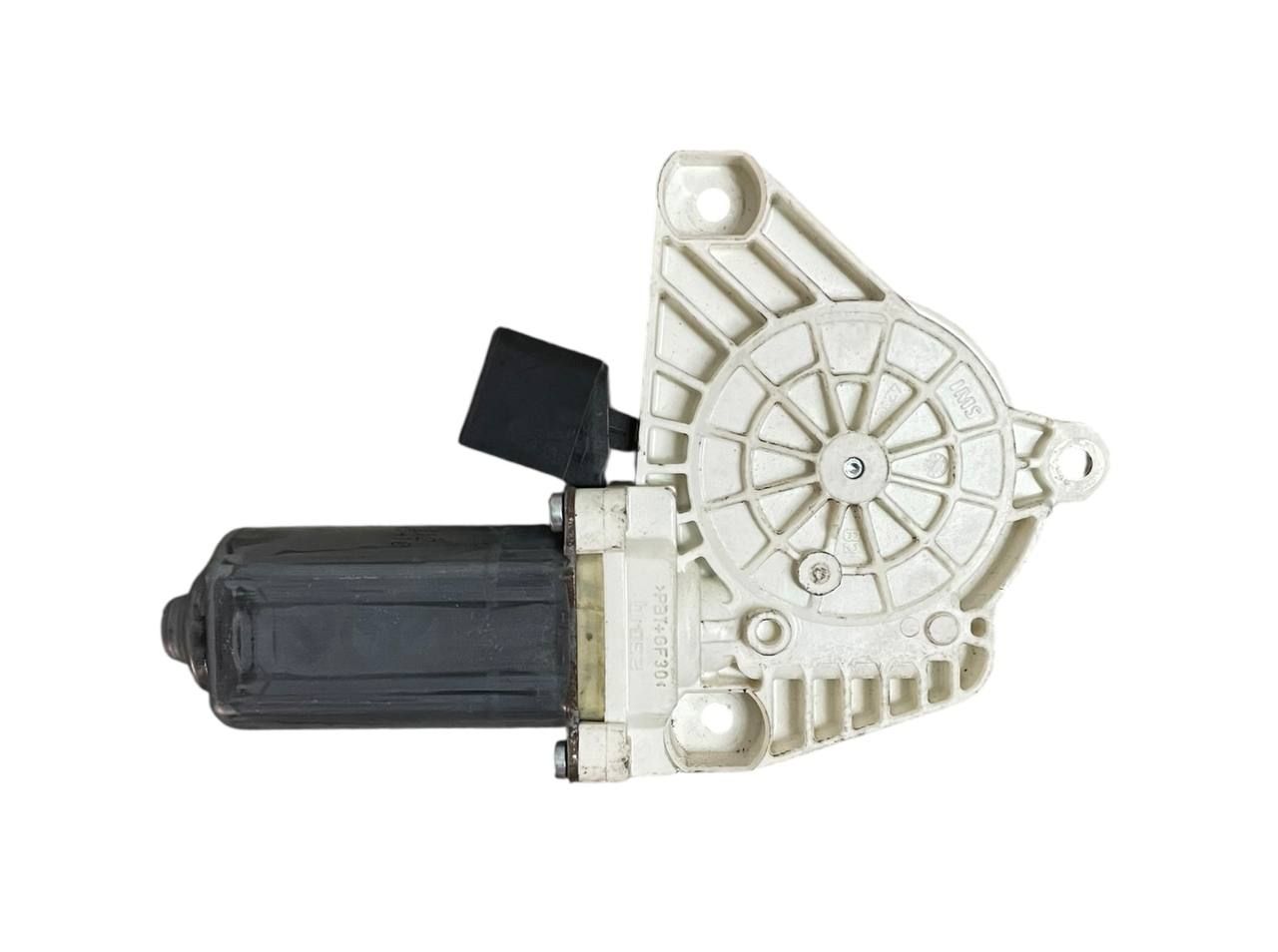 MOTORINO ALZACRISTALLO / ALZAVETRO ANT SX MERCEDES CLA C117 2015 - A61041112