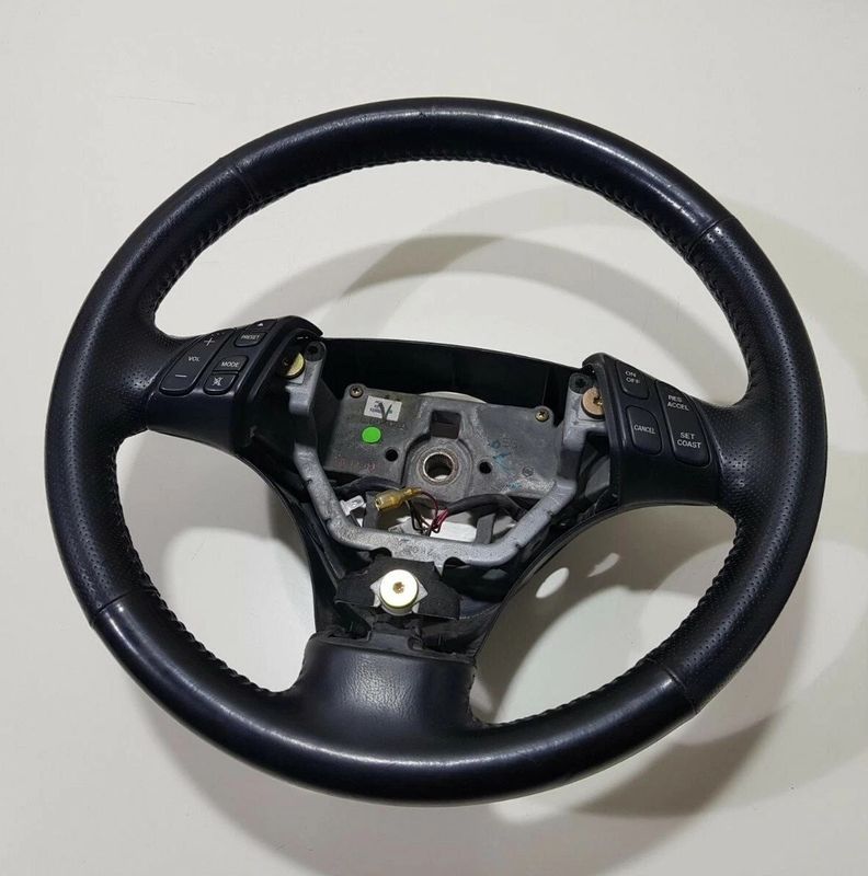 VOLANTE /STERZO /MANUBRIO MAZDA 6 2005 (C/ COMANDI AL VOLANTE)