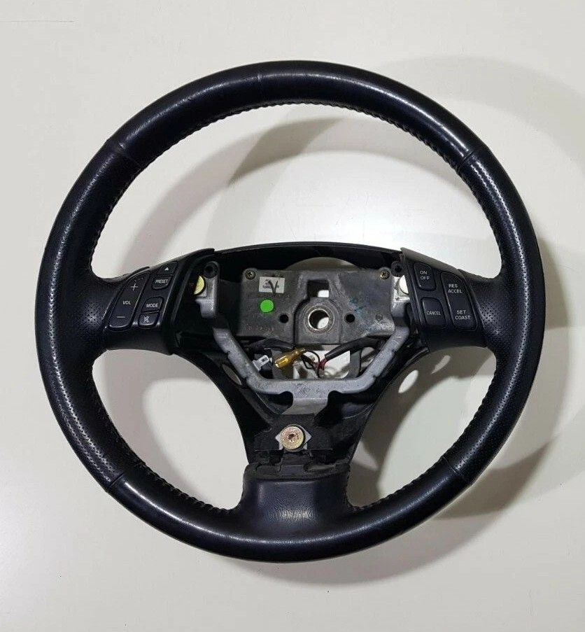 VOLANTE /STERZO /MANUBRIO MAZDA 6 2005 (C/ COMANDI AL VOLANTE)
