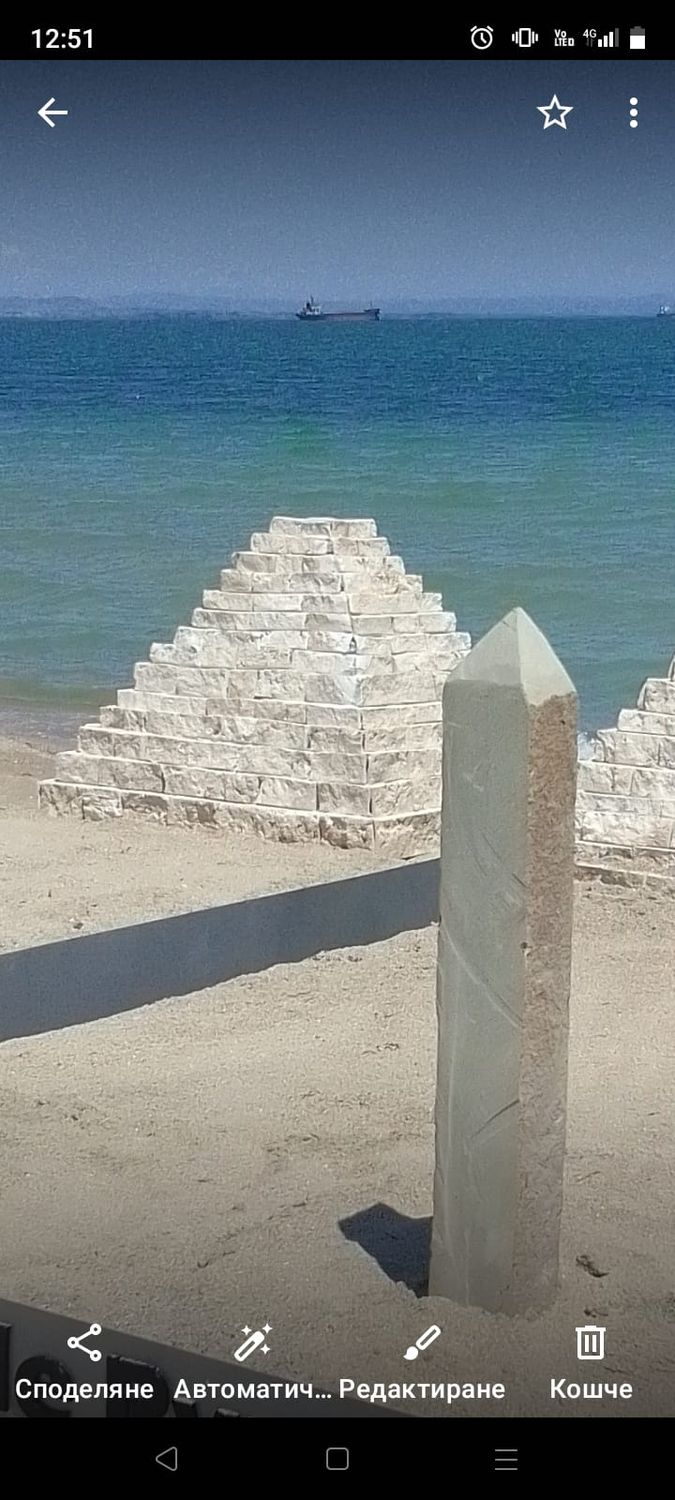 Handcrafted stone model of the pyramid of mykeren built techniques inspired by the ancient Egyptians.