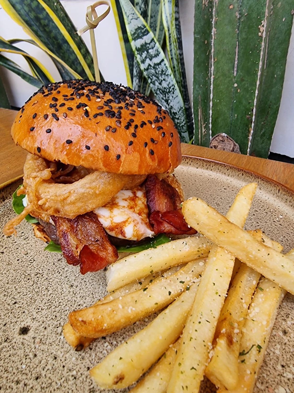 The Burger / La Hamburguesa