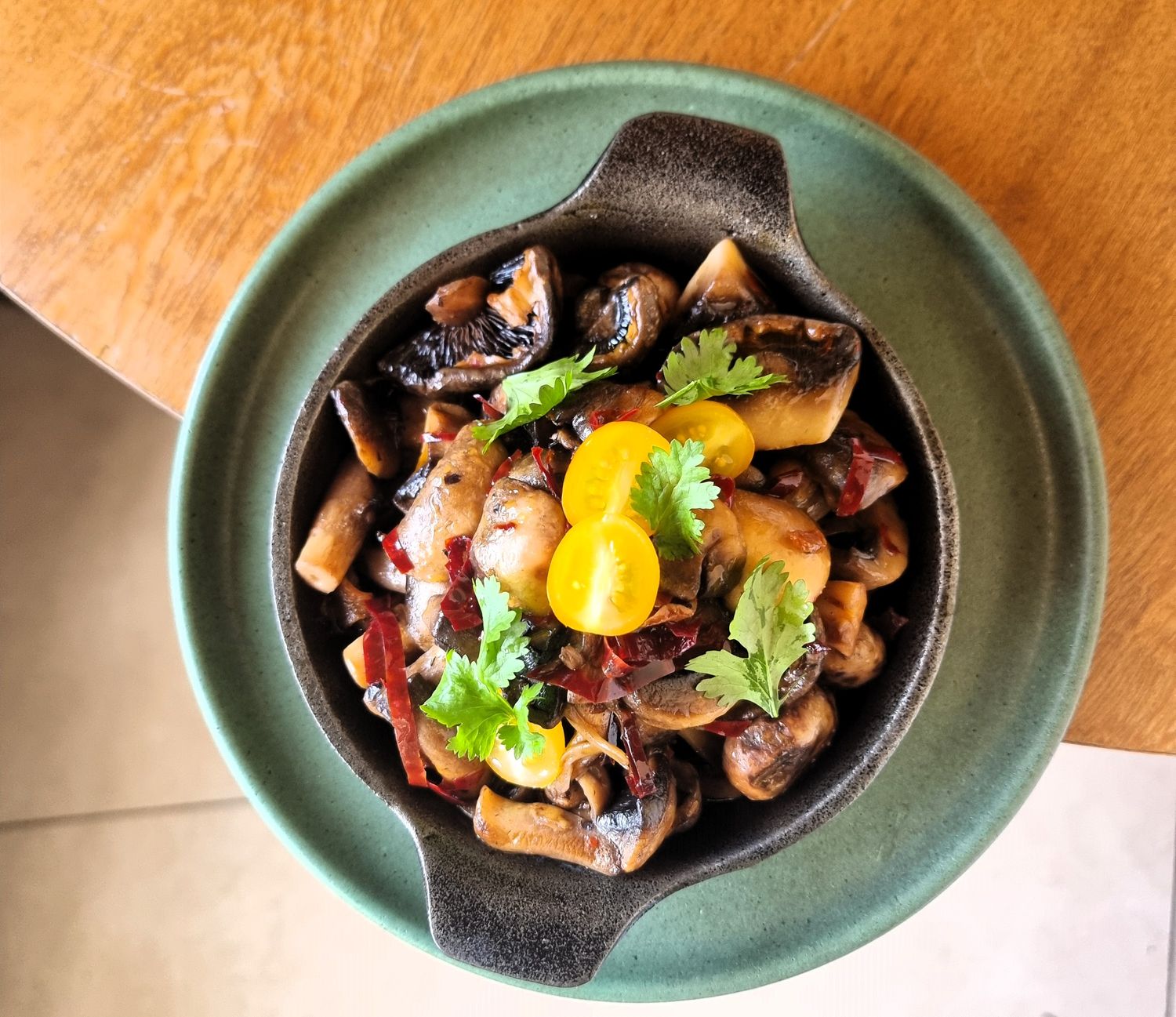 Ajillo Mushrooms / Champiñones al Ajillo