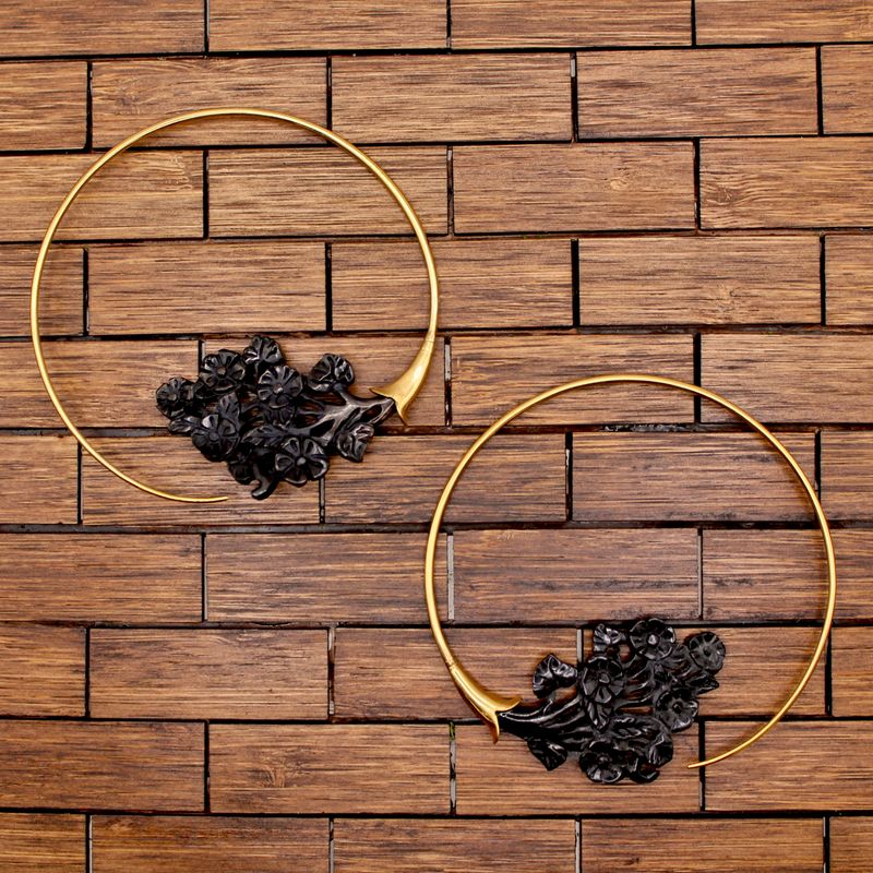 Juxtapose Bunch Horn Yellow Gold Plated