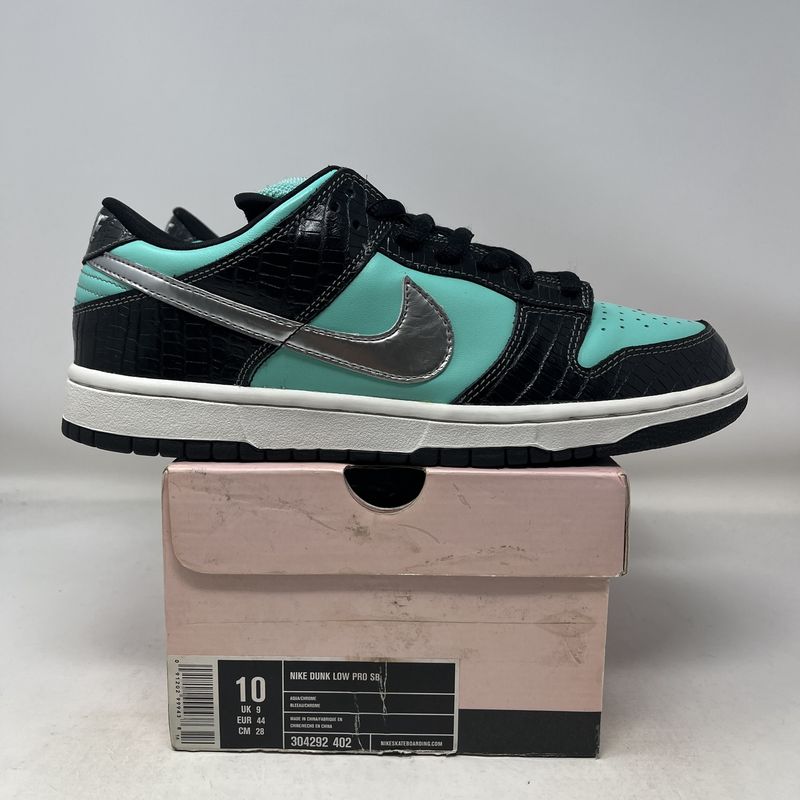 Nike SB Dunk Low Diamond Supply Co. Used