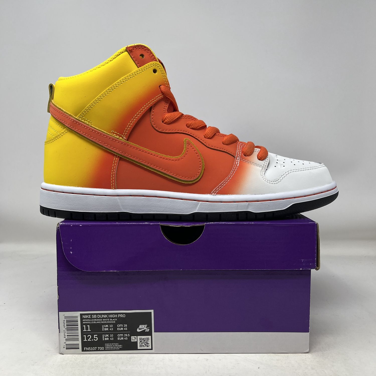 Nike SB Dunk High Sweet Tooth Candy Corn