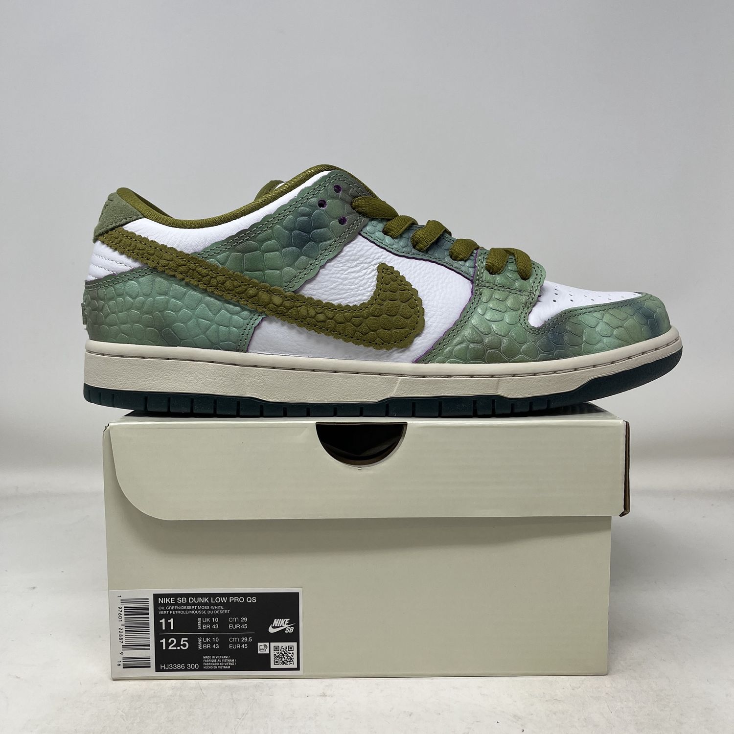 Nike SB Dunk Low Alexis Sablone Chameleon
