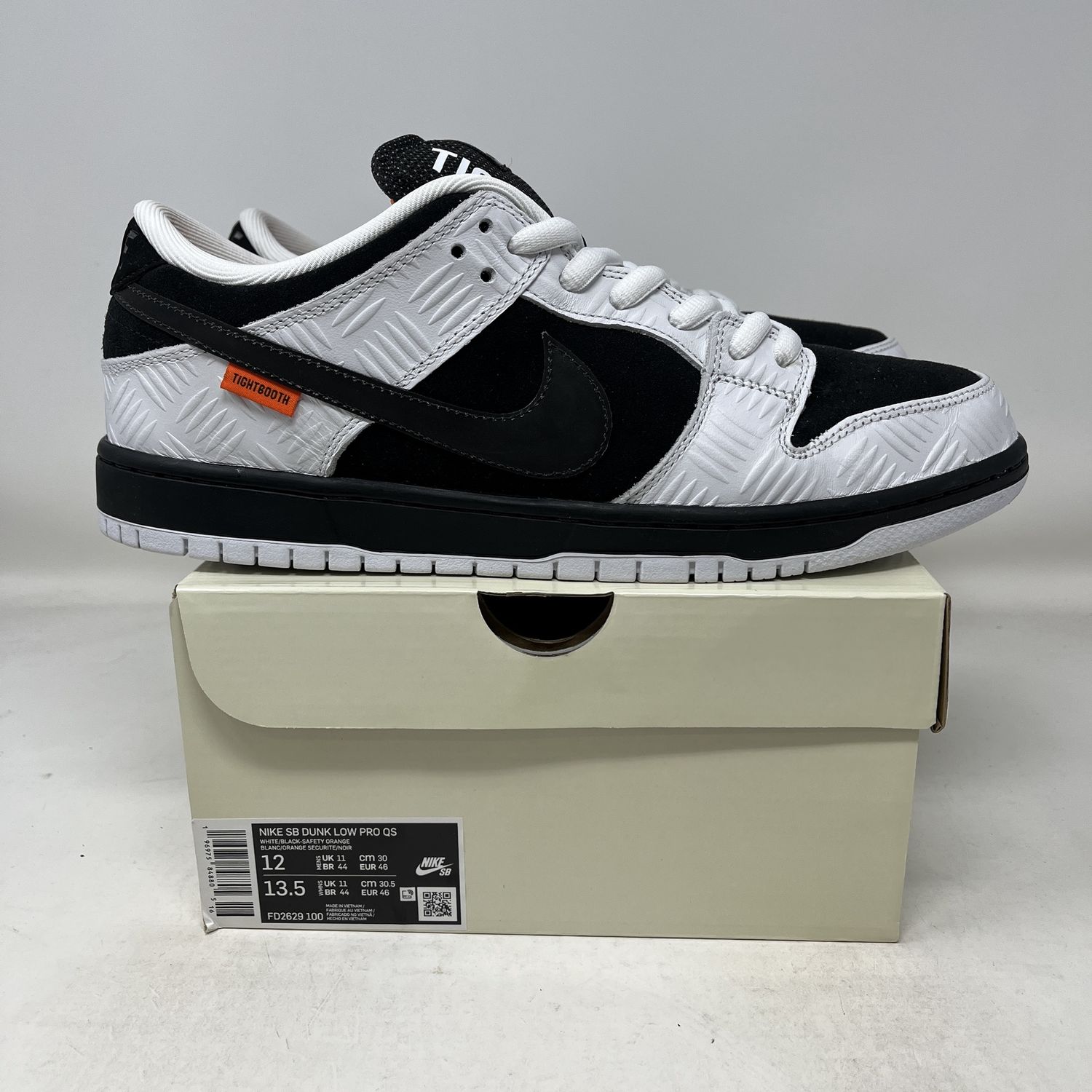 Nike SB Dunk Low TIGHTBOOTH Used