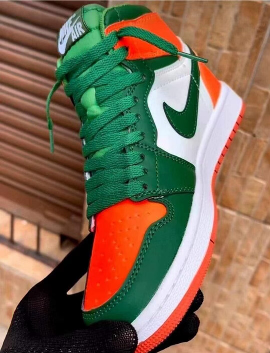 Air Jordan 1 Retro High OG &quot;Solefly&quot; sneakers
