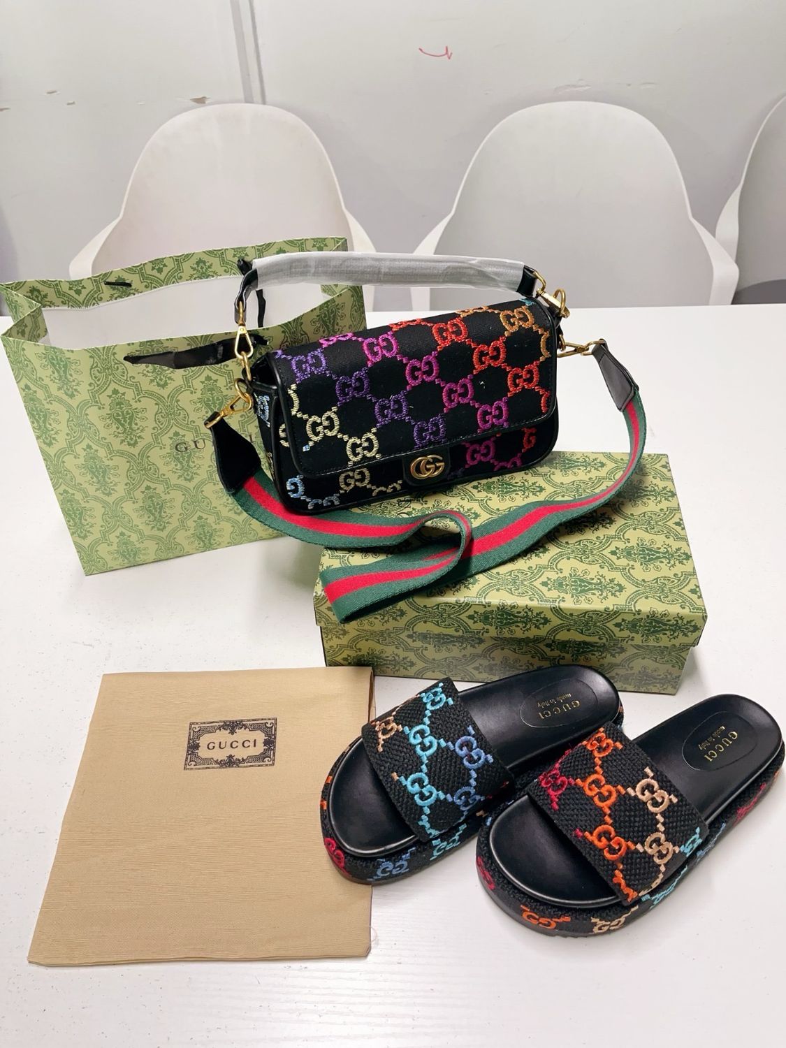Black Multi-colored Set