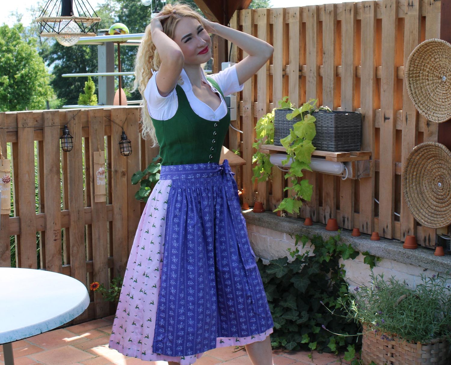 Ausseer Dirndl Leinen grün- flieder inklusive Baumwoll Schürze / traditionelles Dirndlkleid / Oktoberfest / Bayern / Österreich / Germany