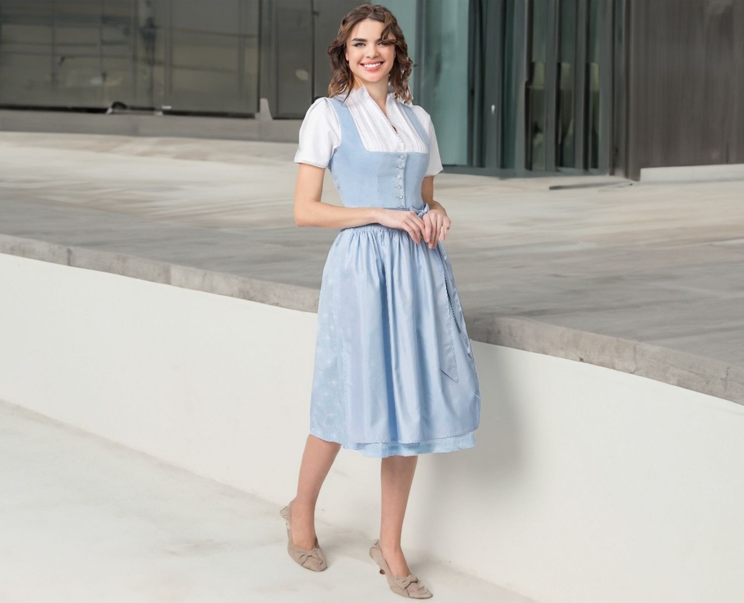 Exqisites Dirndl &quot;Liese&quot; hellblau / authentische kulturelle Qualitäts Bekleidung / Österreich / Bayern / Oktoberfest / Trachtenoutfit