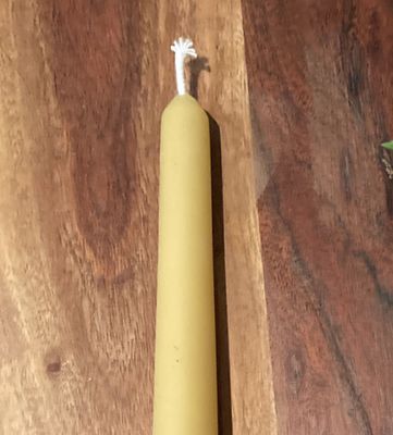 Beeswax candle - Tapered