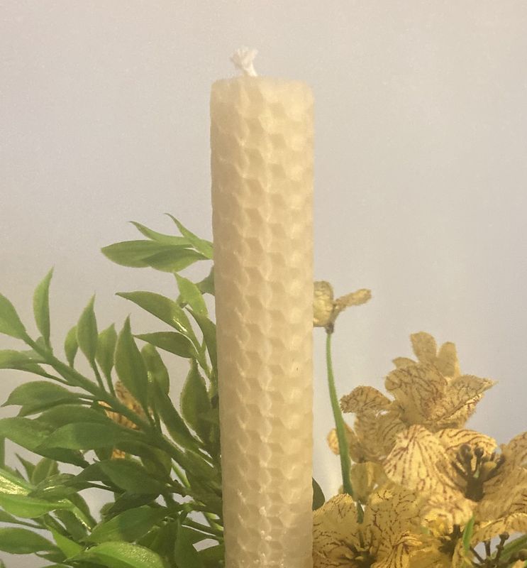 Beeswax Rolled candle