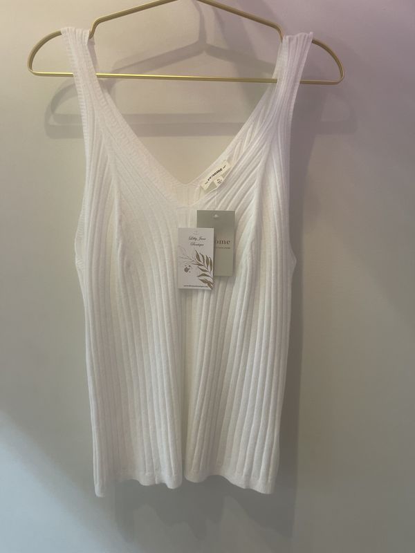 Plus Size Ribbed V Neck Tank