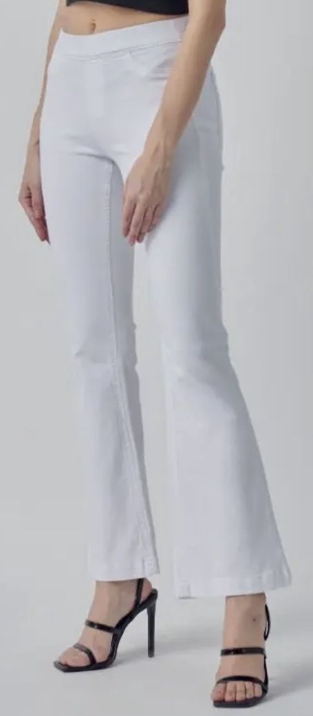 White Mid Rise Petite Flare Jegging