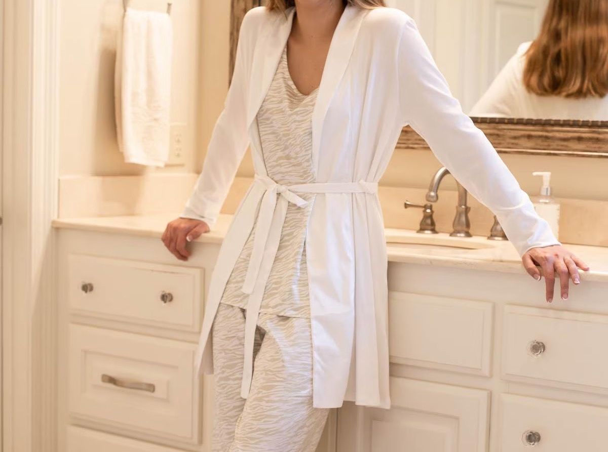 Classic Slumber Robe Soft White
