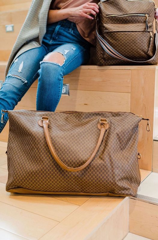 Olivia Weekender Milk Chocolate Oval