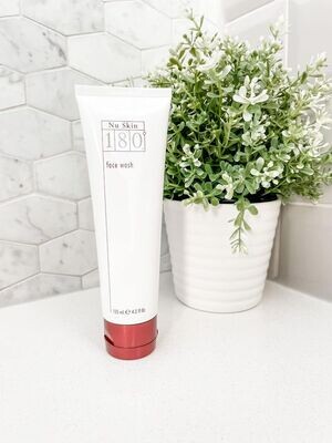 180° Face Wash