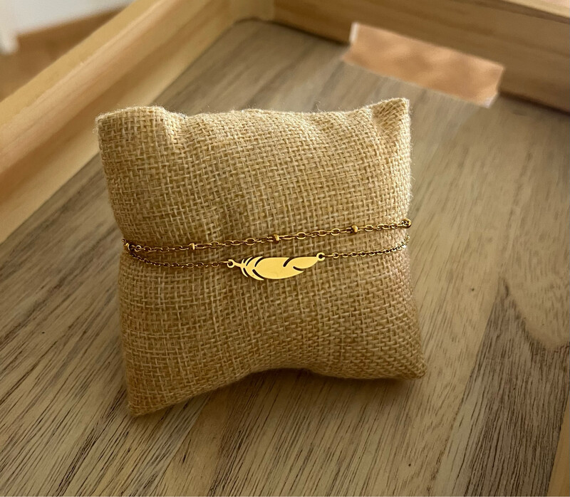 Bracelet de cheville plume or