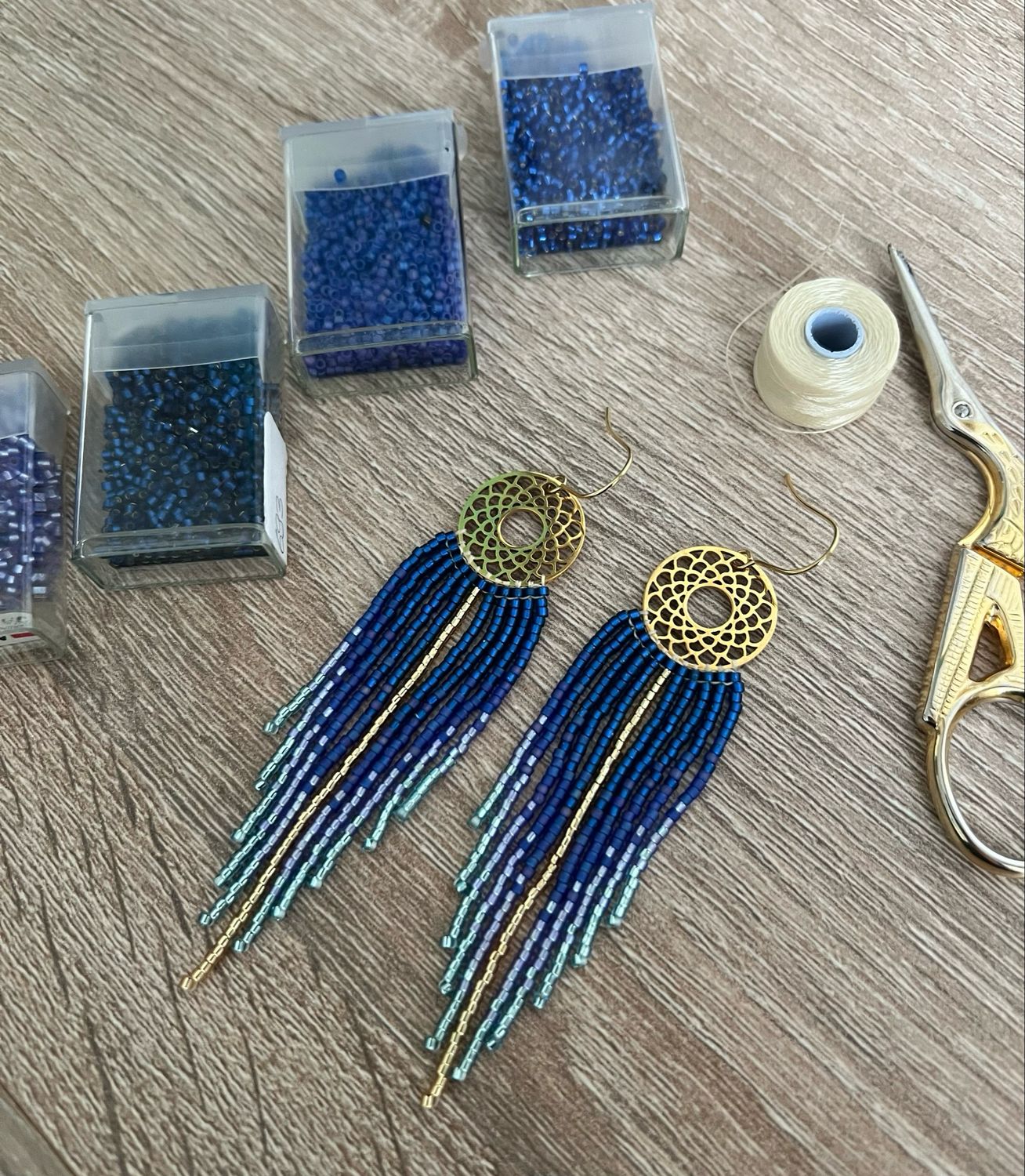 Boucle d’oreille bleu